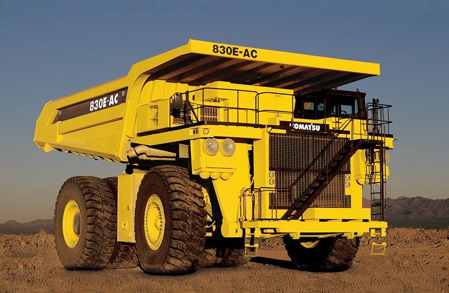 Самосвал Komatsu 830E-AC