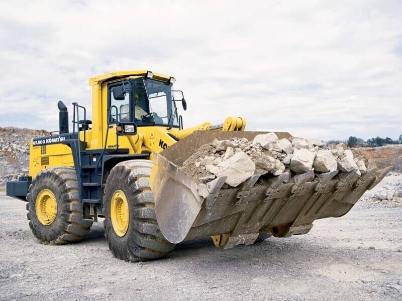 Колесный фронтальный погрузчик Komatsu WA500-6