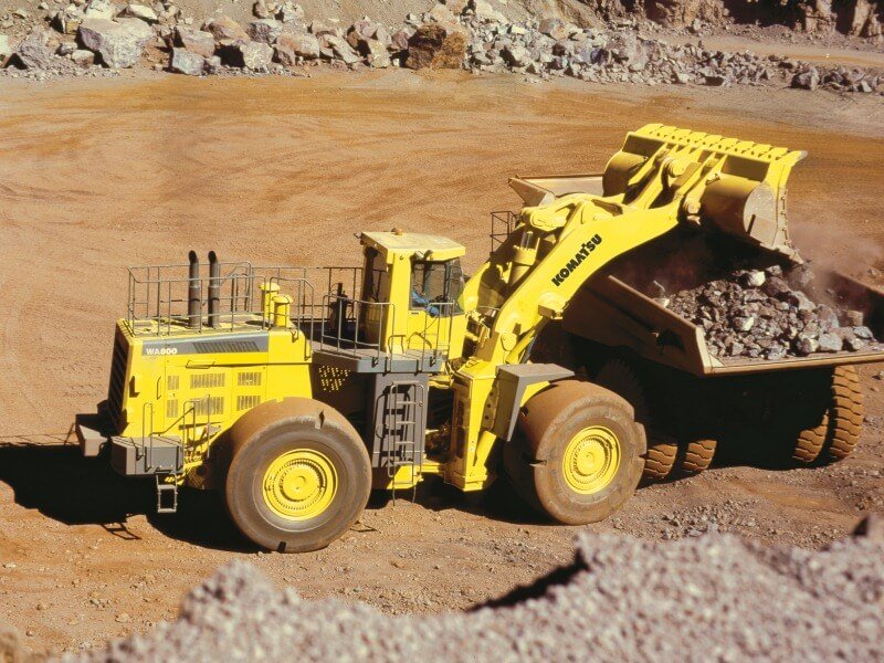 Колесный фронтальный погрузчик Komatsu WA800-3