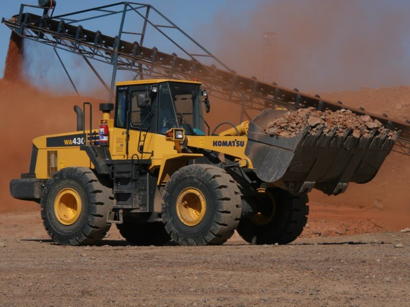 Колесный фронтальный погрузчик Komatsu WA430-6