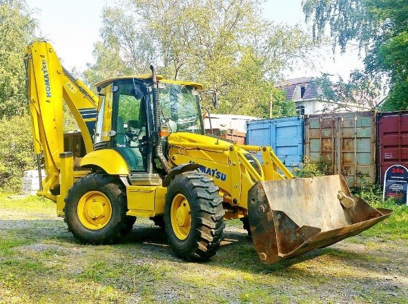 Экскаватор-погрузчик Komatsu WB97S-5