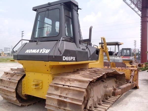 KOMATSU-D65PХ