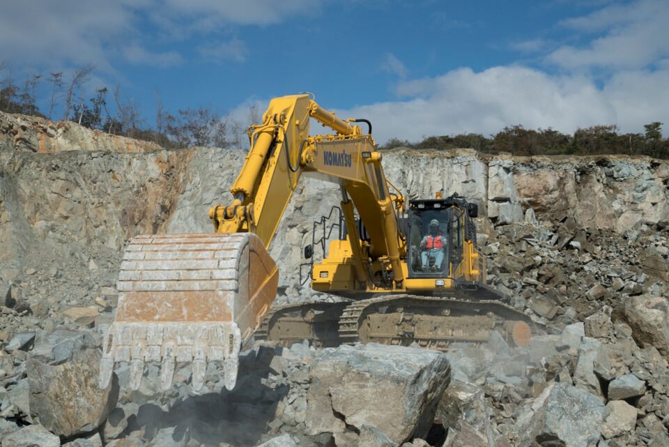 экскаватор komatsu