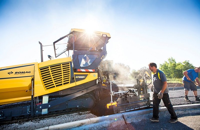 Асфальтоукладчик Bomag BF 700 C-2 S500|600