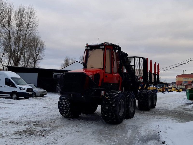 Форвардер komatsu 895