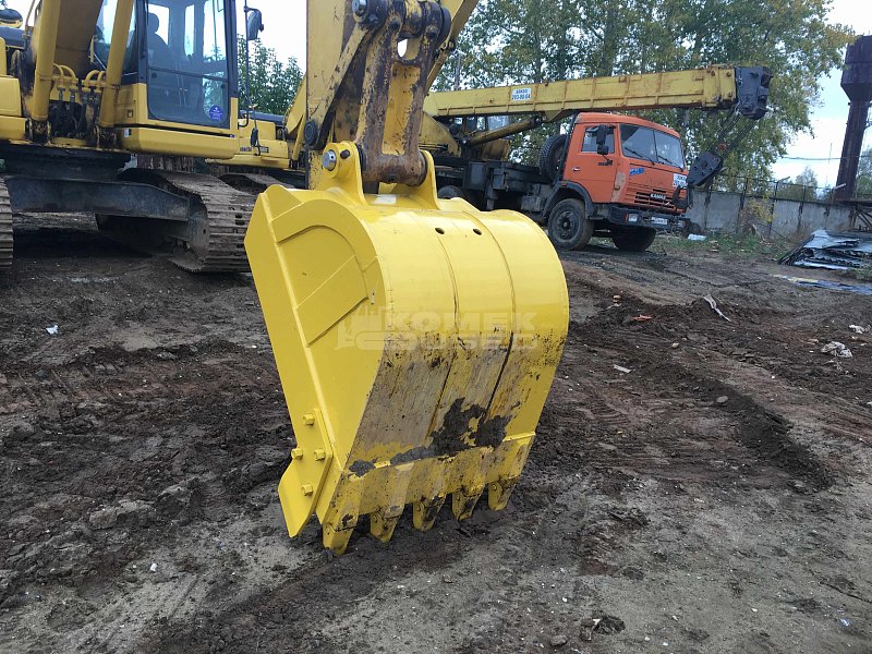 Гусеничный экскаватор Komatsu PC200-8M0 (Y201227)