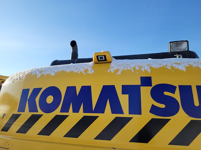 Гусеничный экскаватор Komatsu PC300-8M0 (DBBLR045)