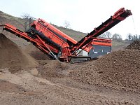 Двухдечный грохот Sandvik QA331
