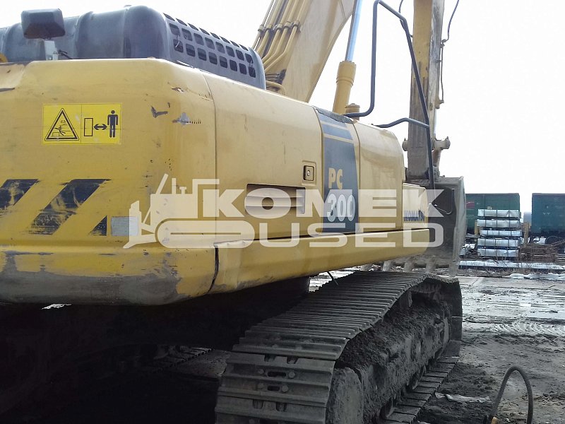 Гусеничный экскаватор Komatsu PC300-8 (Y300557)