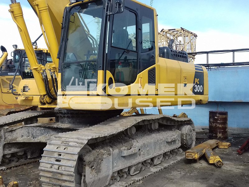 Гусеничный экскаватор Komatsu PC300-8 (Y300557)