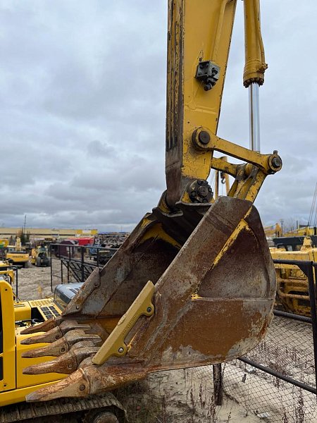 Гусеничный экскаватор Komatsu PC300-8M0 (Y301544)