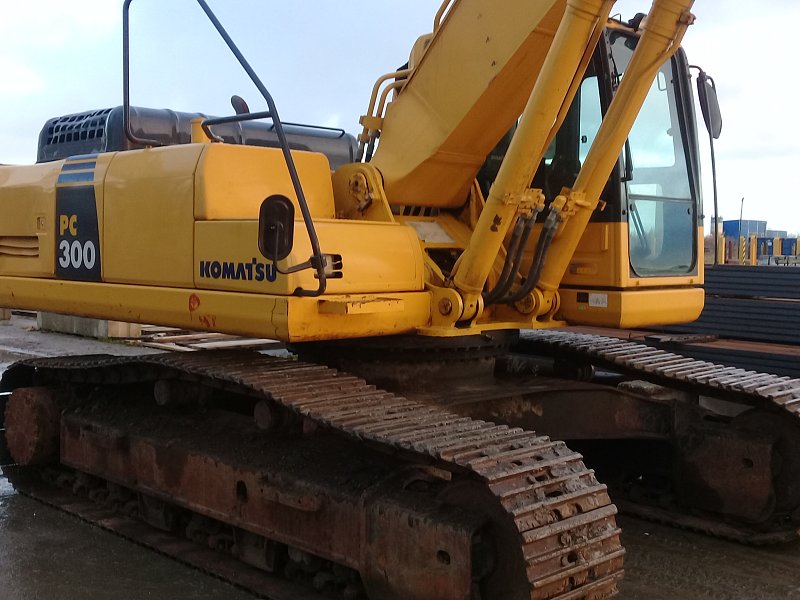 Гусеничный экскаватор Komatsu PC300-8 (64530)