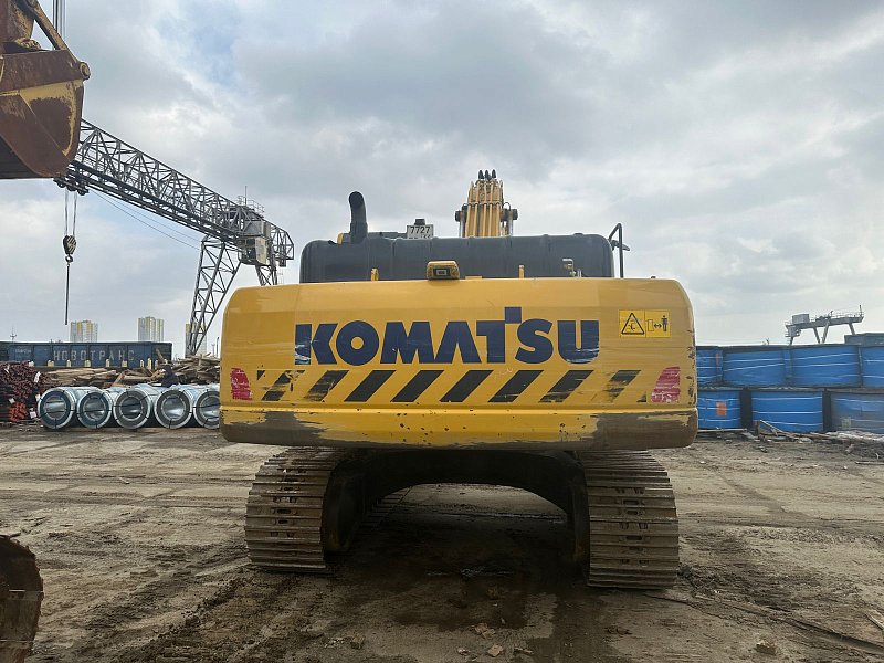 Гусеничный экскаватор Komatsu PC300-8M0 (Y301705)