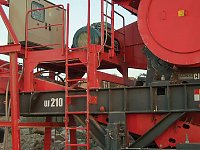 Мобильная щековая дробилка Sandvik UJ210