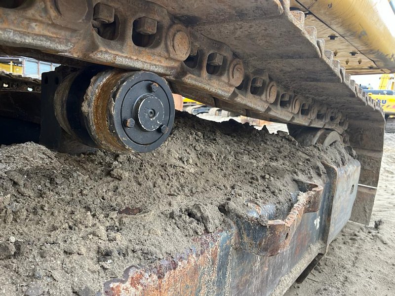 Гусеничный экскаватор Komatsu PC300-8M0 (Y301544)
