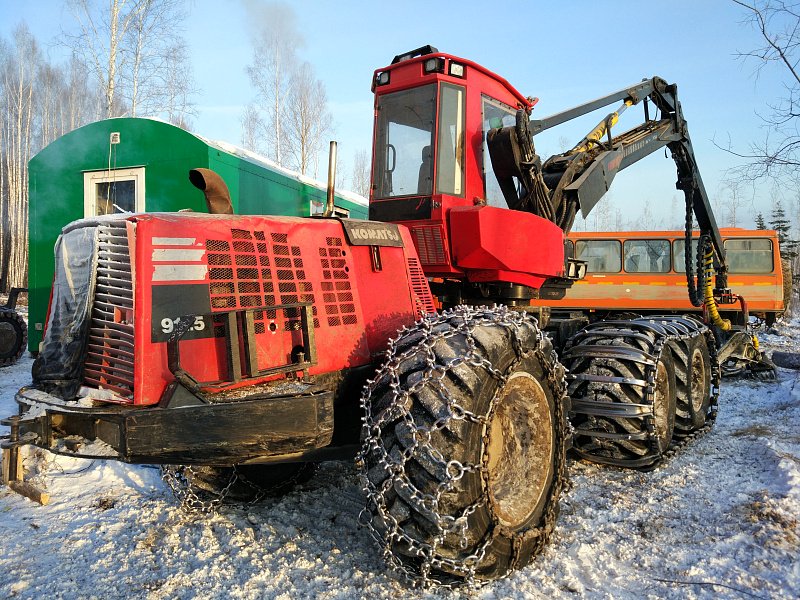 Харвестер Komatsu 911.5 с харвестерным агрегатом 365