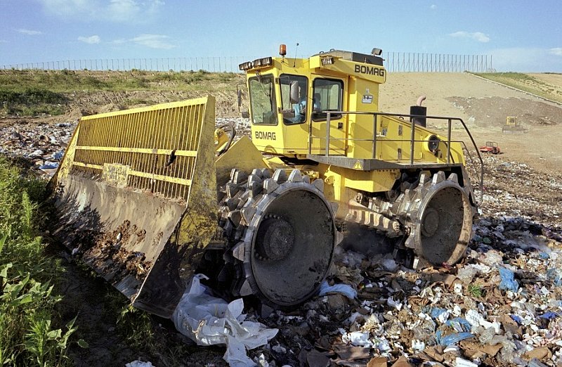 Мусороуплотнитель Bomag BC 1172 RB-2