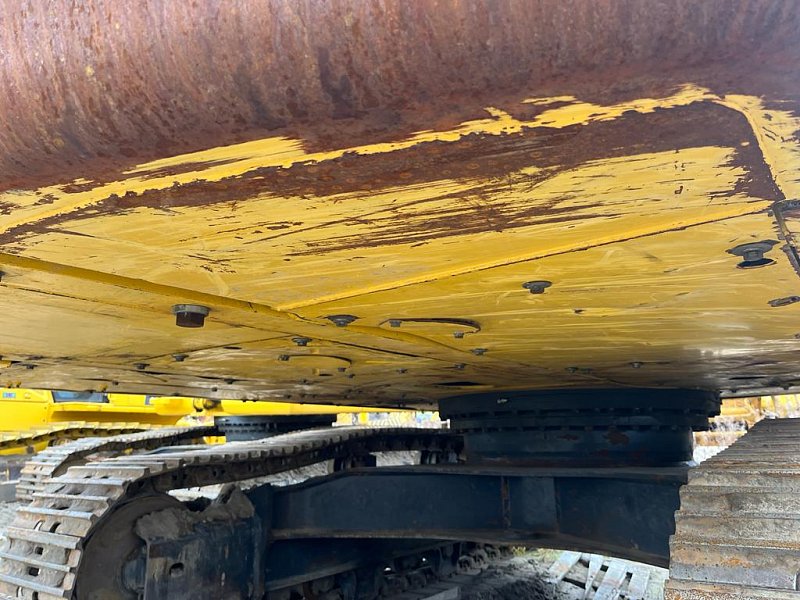 Гусеничный экскаватор Komatsu PC300-8M0 (Y301544)