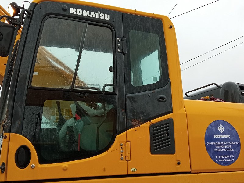 Гусеничный экскаватор Komatsu PC300-8M0 (Y301664)