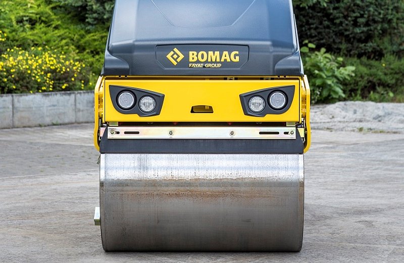 Легкий сочленённый тандемный каток Bomag BW 100 AD-5