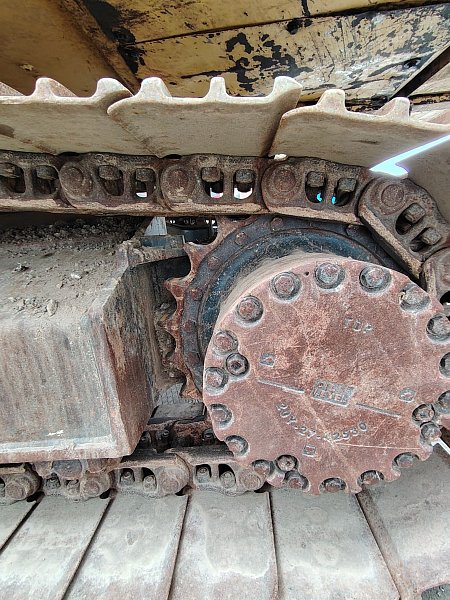 Гусеничный экскаватор Komatsu PC200-8M0 (Y201656)