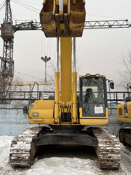 Гусеничный экскаватор Komatsu PC300-8M0 (Y301665)