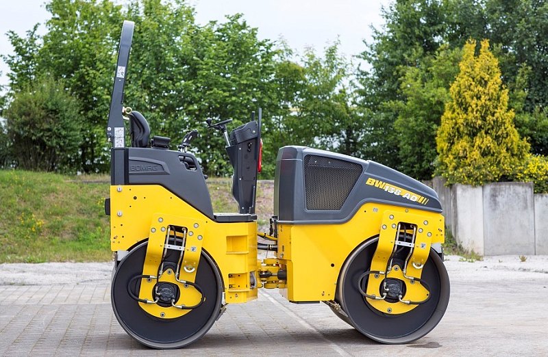 Легкий сочленённый тандемный каток Bomag BW 138 AD-5