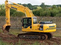 Гусеничный экскаватор Komatsu PC200-8M0 / PC200LC-8M0