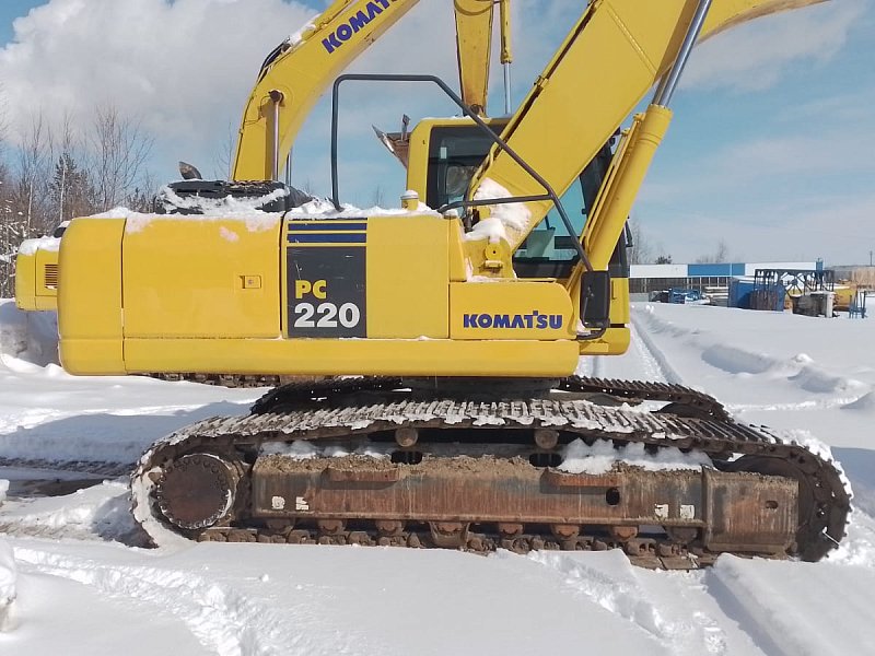 Гусеничный экскаватор Komatsu PC220-8M0 (Y221504)