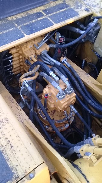 Гусеничный экскаватор Komatsu PC300-8 (64530)