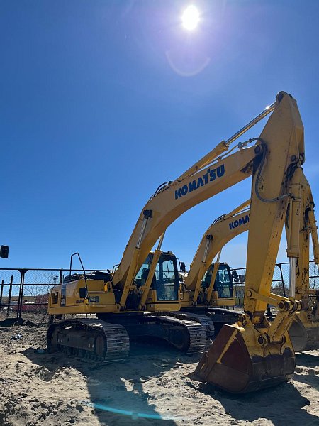 Гусеничный экскаватор Komatsu PC300-8M0 (Y301669)
