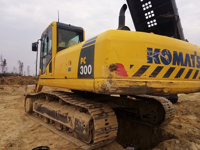Гусеничный экскаватор Komatsu PC300-8M0 (Y301585)