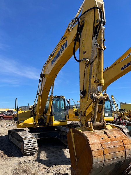 Гусеничный экскаватор Komatsu PC300-8M0 (Y301690)