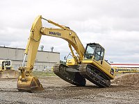 Гусеничный экскаватор Komatsu PC300-8M0 / PC300LC-8M0 изображение 8