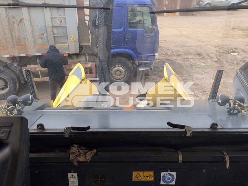 Асфальтоукладчик Bomag BF 800 C