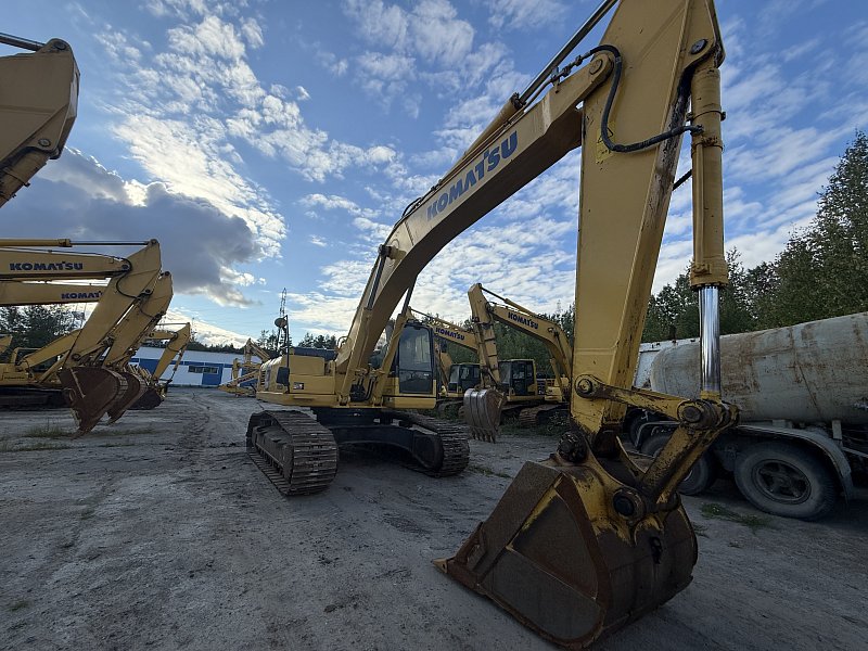 Гусеничный экскаватор Komatsu PC300-8M0 (Y301714)