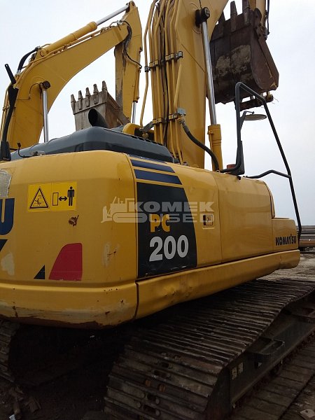 Гусеничный экскаватор Komatsu PC200-8M0 (Y201209)