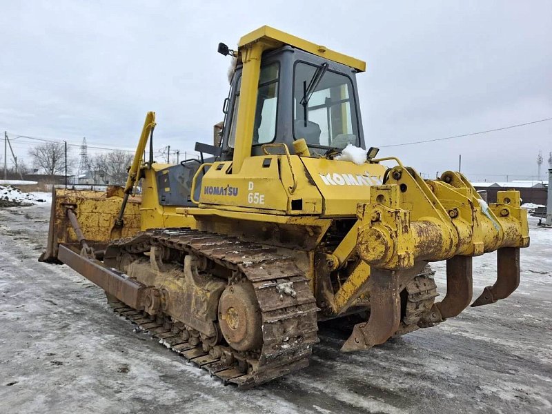 Бульдозер KOMATSU D65E-12