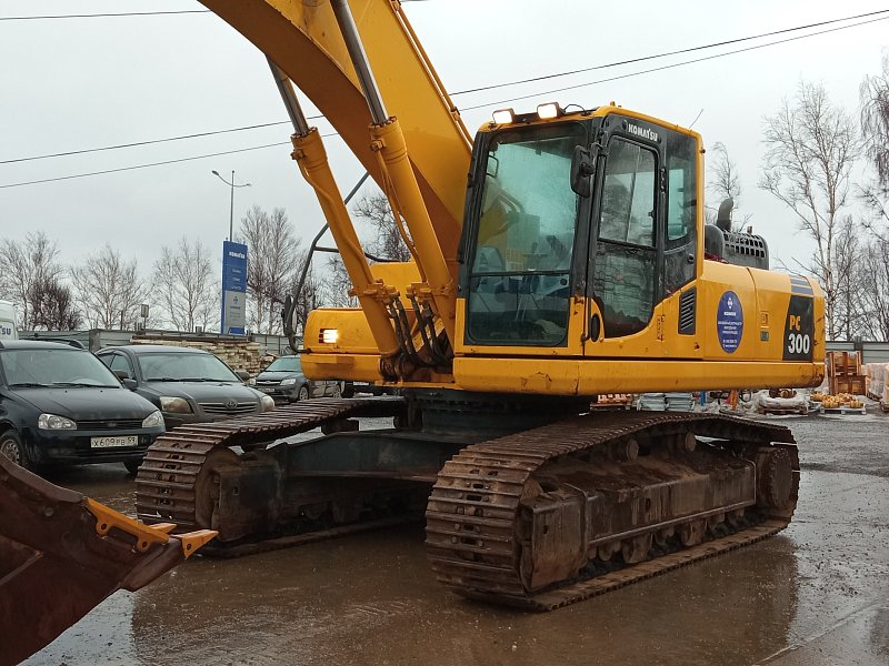 Гусеничный экскаватор Komatsu PC300-8M0 (Y301664)