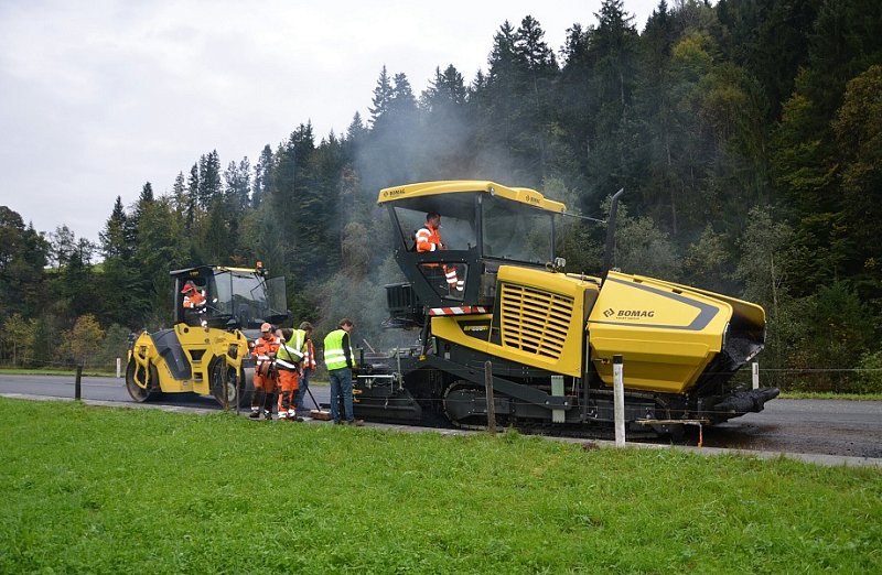 Асфальтоукладчик Bomag BF 600 C-2 S500|600