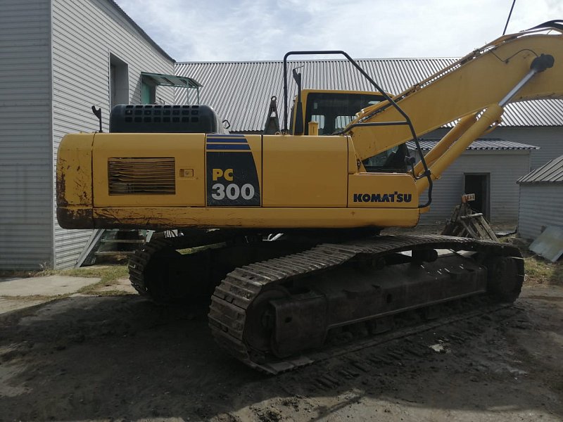Гусеничный экскаватор Komatsu PC300-8M0 (Y301209)