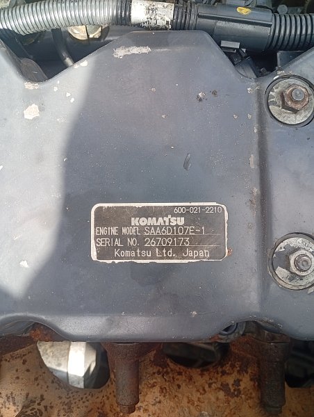 Гусеничный экскаватор Komatsu PC200-8M0 (358617)