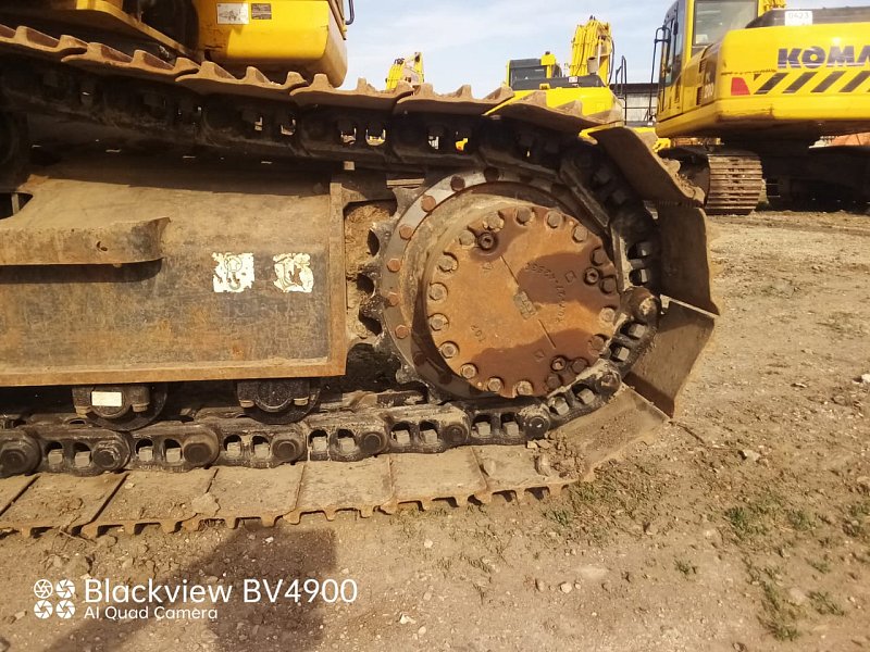 Гусеничный экскаватор Komatsu PC200-8M0 (Y201432)