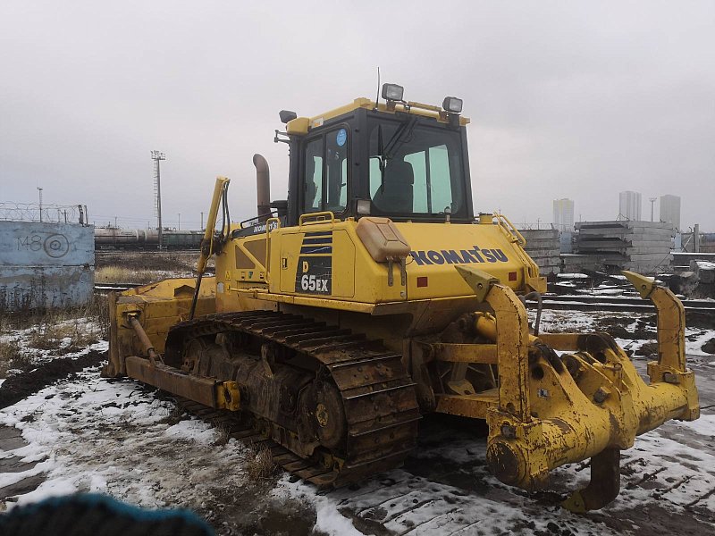 Бульдозер Komatsu D65EX-16 (82282)