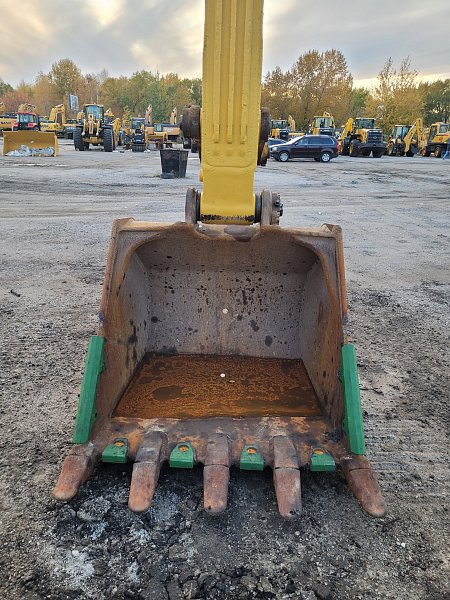 Гусеничный экскаватор Komatsu PC300-8M0 (82552)