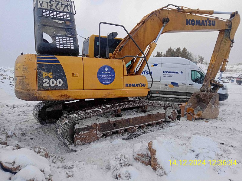 Гусеничный экскаватор Komatsu PC200-8M0 (Y201656)