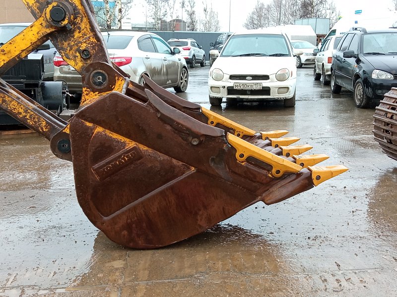 Гусеничный экскаватор Komatsu PC300-8M0 (Y301664)
