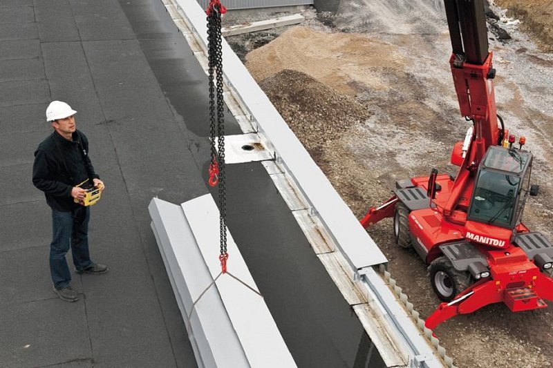 Поворотный телескопический погрузчик Manitou MRT-X 1440 Easy