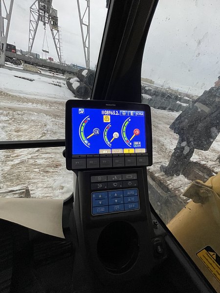Гусеничный экскаватор Komatsu PC300-8M0 (Y301796)