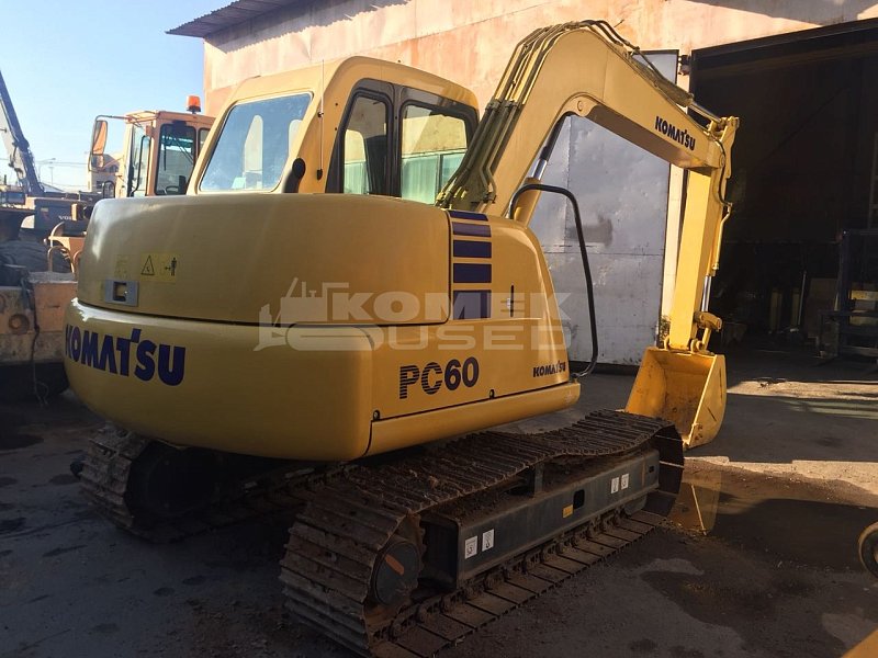 Гусеничный экскаватор Komatsu PC60-7 (DBK3776)